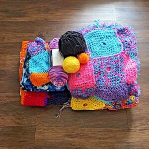Knitted Yarn Blankets & Used Yard / Not Completed Pieces